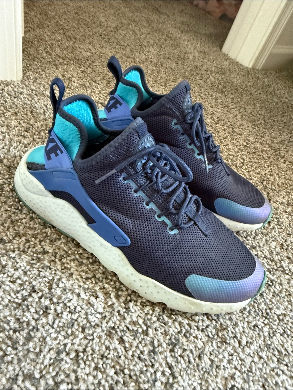 Nike huarache Navy and Teal Running Shoe
